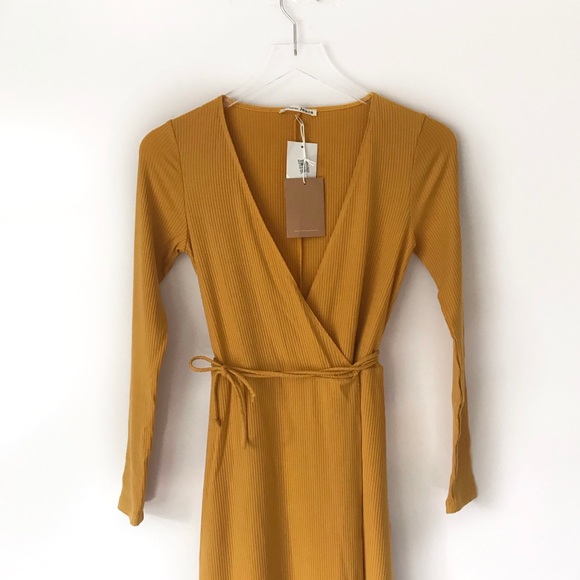 Reformation Celine wrap sweater dress ochre - Picture 3 of 8